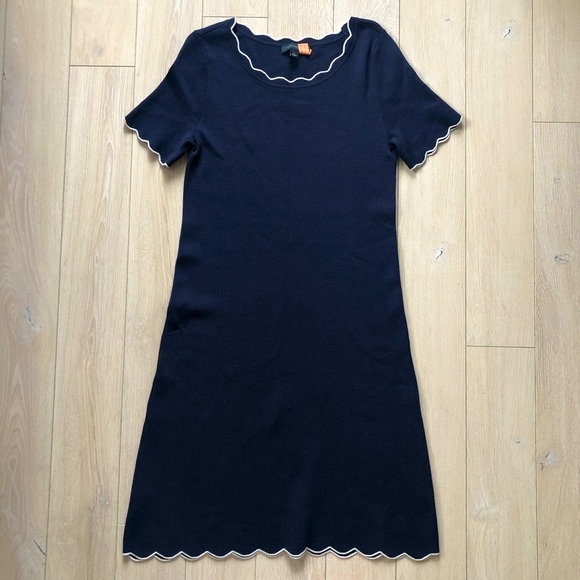 Ann Taylor Scalloped Short Sleeve Dress in Navy Size S - Picture 1 of 10